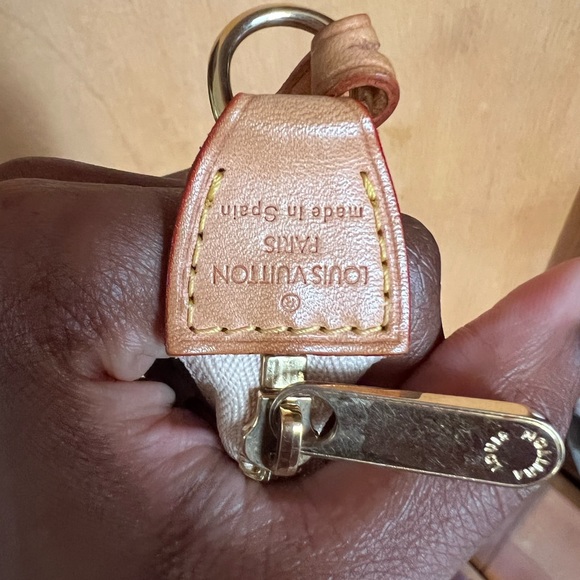 Louis Vuitton murakami bag - Picture 6 of 7